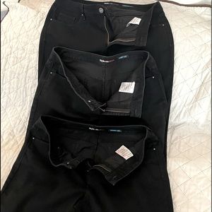 Style and Co. ladies jeans! Excellent condition! Smoke free home!